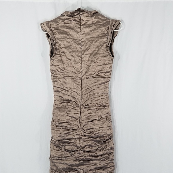 NICOLE MILLER Champagne Crinkle Dress.  Sz 4P - Picture 2 of 6